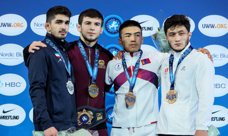 Сборная Кыргызстана по вольной борьбе заняла 11 место на чемпионате мира
