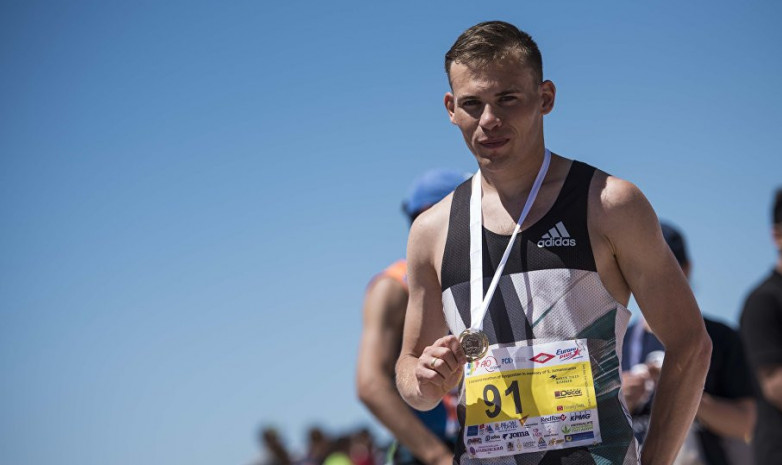Илья Тяпкин выиграл Ташкентский марафон