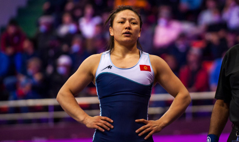 Мээрим Жуманазарова: На чемпионате Азии заранее повесила на себя золотую медаль