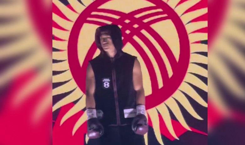 Дмитрий Бивол вышел на ринг под видео с флагом Кыргызстана. ВИДЕО