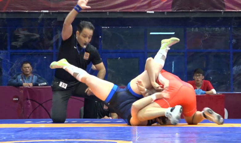 ЧА U-17 в Бишкеке: Гульнура Таштанбекова вышла в полуфинал