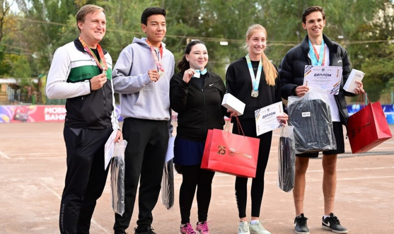 Чемпионат Кыргызстана по теннису: Сафина Хабибрахманова и Кирилл Кистанов стали чемпионами