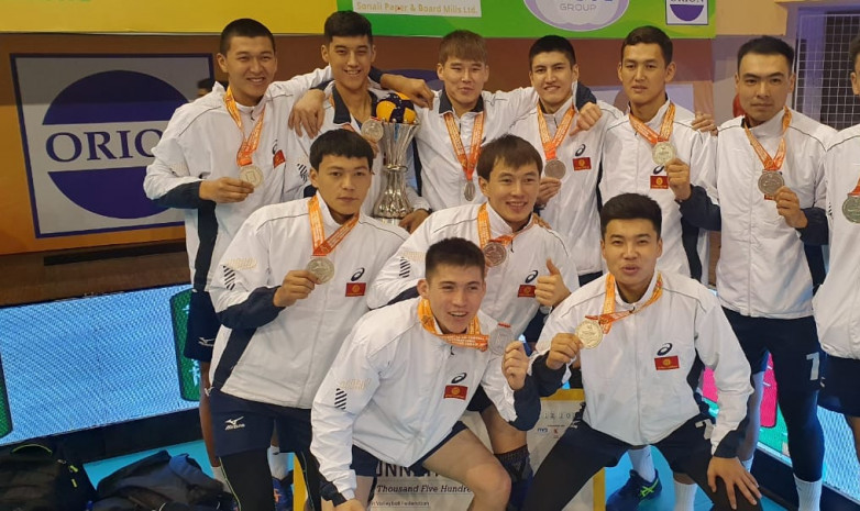 Сборная Кыргызстана (U-23) завоевала серебро зонального чемпионата Азии