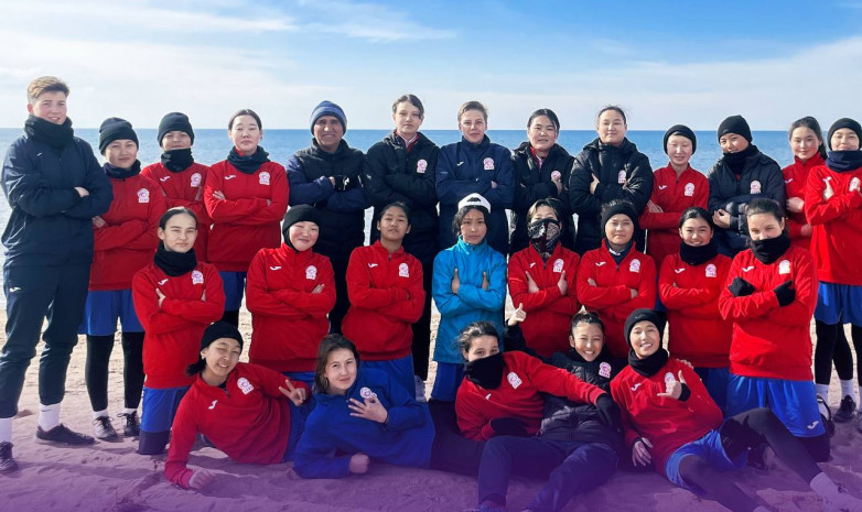 Женская сборная Кыргызстана U-17 провела сборы на Иссык-Куле