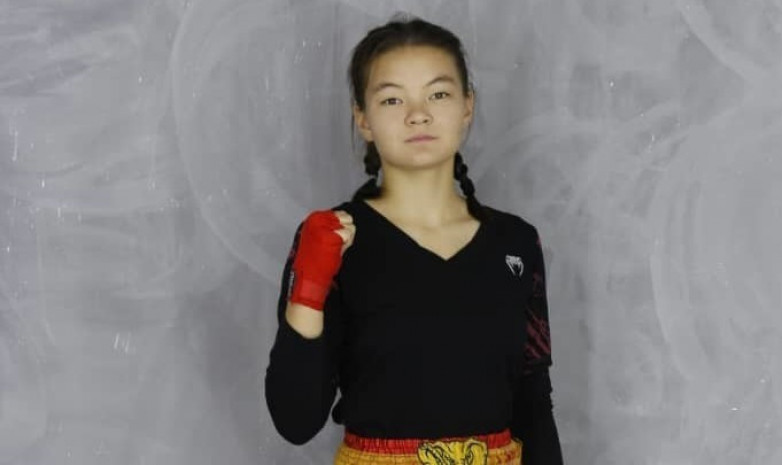 17-летняя кыргызстанка будет драться на турнире One FC