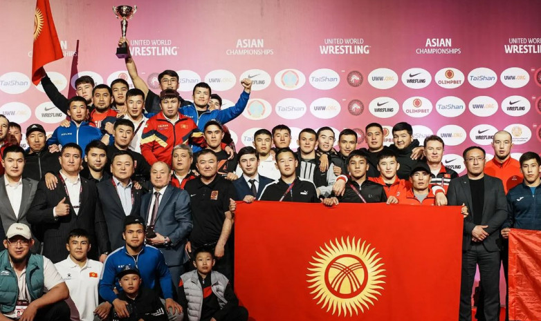 Сборная Кыргызстана по греко-римской борьбе заняла 2 место на чемпионате Азии