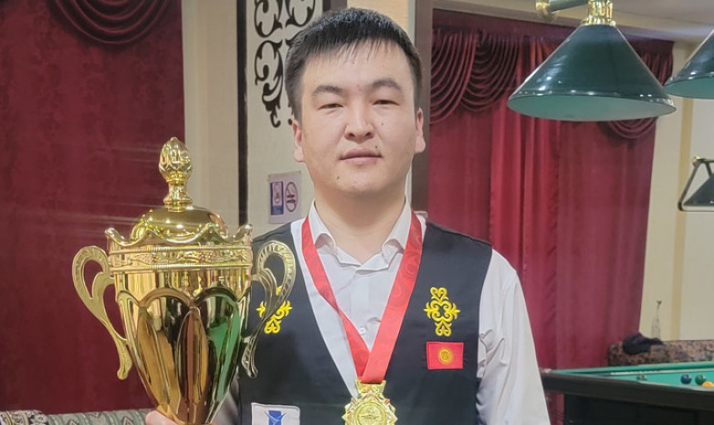 Арсен Калыбек уулу - чемпион Кыргызстана по комбинированной пирамиде