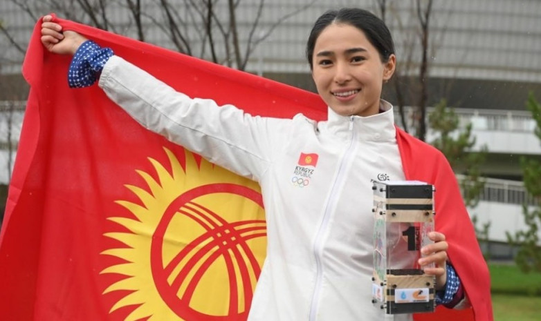 Айнуска Калил кызы выиграла полумарафон в Алматы
