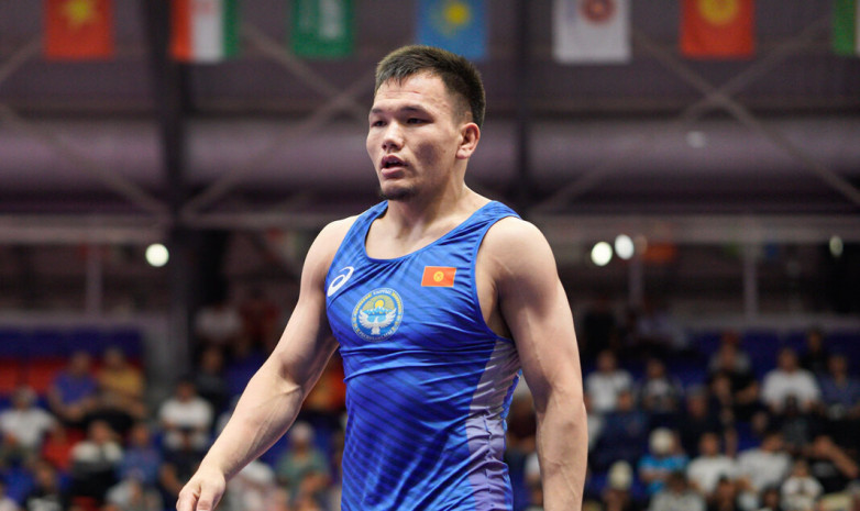 Чемпионат Азии: Орозбек Токмамбетов проиграл в полуфинале