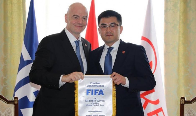 Президент КФС встретился с президентом ФИФА
