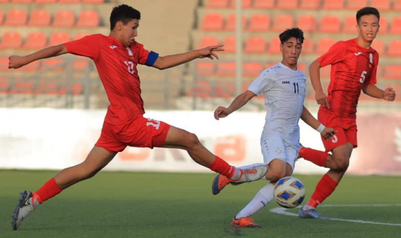 CAFA U-17: Кыргызстан (U-17) - Узбекистана (U-17). ФОТО