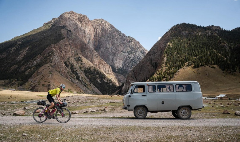 Велогонка Silk Road Mountain Race: Экстремалы со всего мира вновь собрались в Кыргызстане
