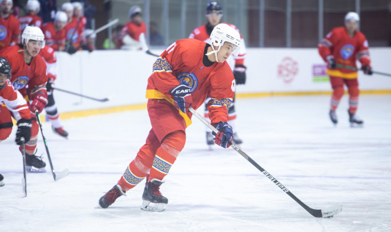 Нападающий сборной Кыргызстана продолжит карьеру в Канаде