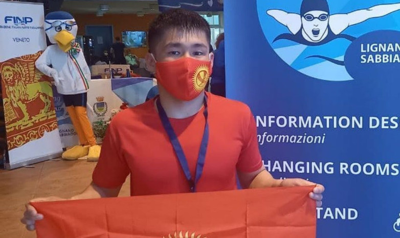 Параазиатские игры в Китае: Незрячий пловец Дастан Камчыбеков вышел в финал