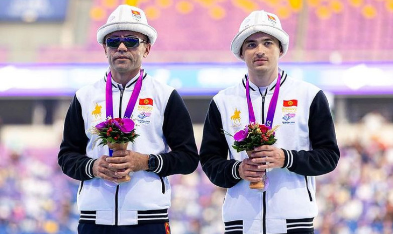 Незрячий бегун Жалалдин Абдувалиев завоевал еще одну медаль на Параазиатских игр в Китае