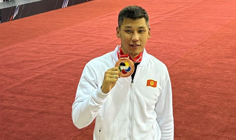 Каратист Адилет Шадыканов завоевал серебро Азиатских игр