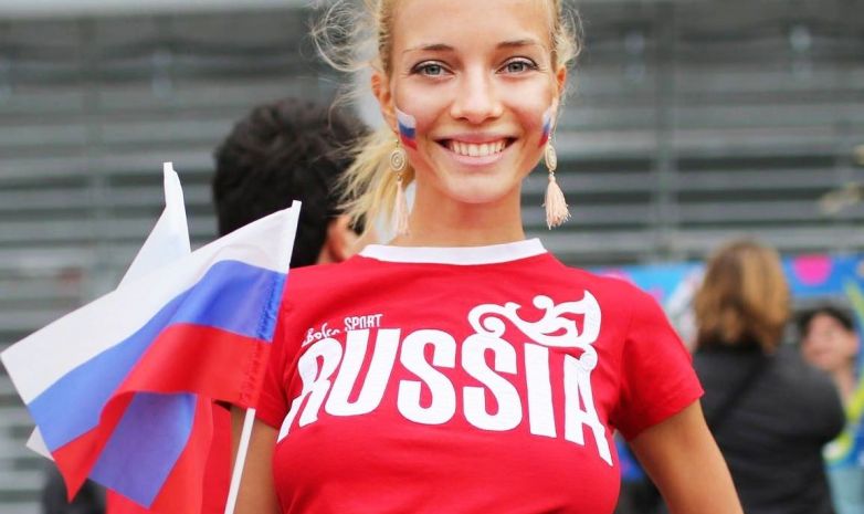 Сексуальные болельщицы сборной России
